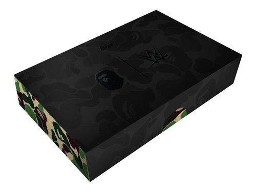 2025 Topps WWE x A Bathing Ape Green Hobby Box Trading Card - Multicolor