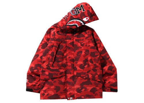 A Bathing Ape Camo Shark Snowboard Down Jacket - Red