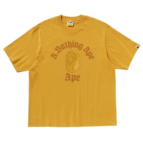 A Bathing Ape Gothic College Relaxed Fit Tee yellow - Yellow - 1K80110349YEL