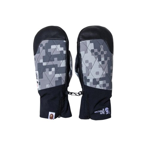 A Bathing Ape x Kazuki Kuraishi Pixelate Camo Polar Fleece Gloves - 1L83182901CHARCOAL