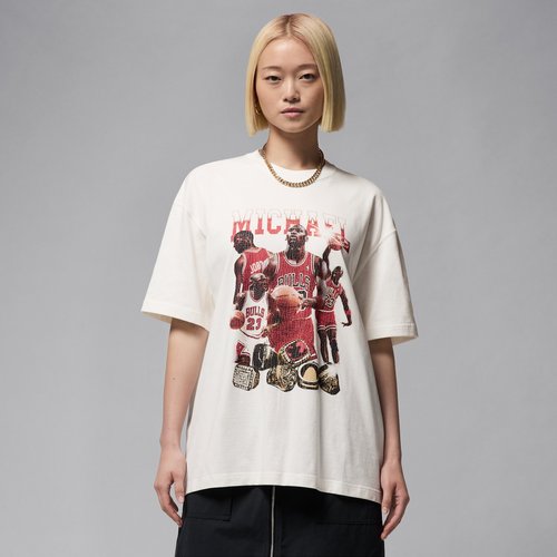 Air Jordan Oversized Short-Sleeve Graphic T-Shirt - Sail - HJ0190-133