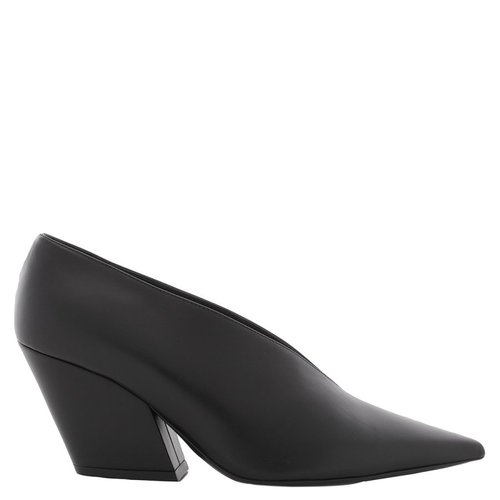 Burberry Ladies Leather Brierfield Pumps - Black - 8037842