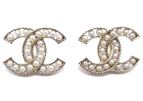 CHANEL Logo CC Pearl Earrings - Gold