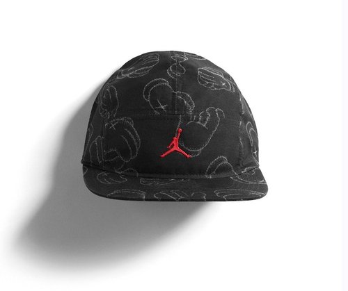 KAWS x Air Jordan 5Panel Cap - Black