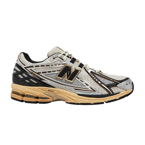 New Balance 1906R | Size 7 - Sea Salt/Metallic Silver/Black - M1906RAV