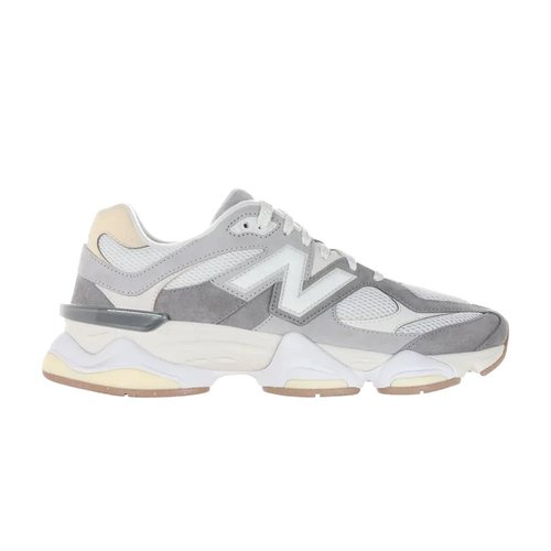 New Balance 9060 | Size 8.5 - U9060AUB