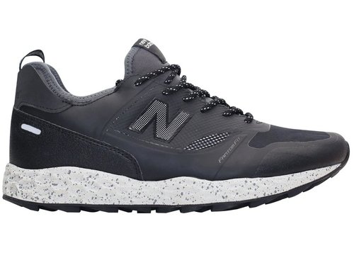 New Balance Fresh Foam Trailbuster - Black/Grey - MFLTBBG