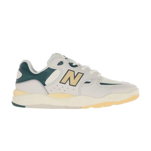 New Balance 320 is named the top shoe in White Black BB550HA1 - White/Green - NM1010AL