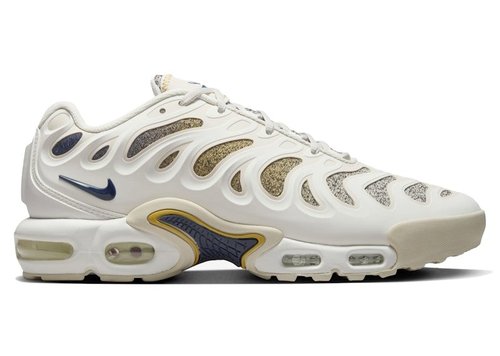 saints tennis shoes nike