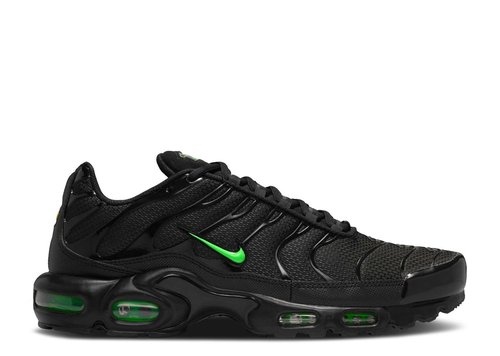 Nike Air Max Plus - Black/Black/Green Strike - DM0032-024