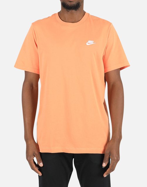 Nike NSW CLUB EMBROIDERED FUTURA TEE - Orange Trance/White - AR4997-871