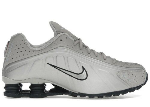 Nike Shox R4 | Blue | Size 10 'Midnight Navy' - 104265-405
