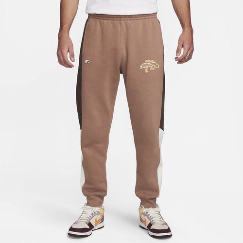 Nike Sportswear Club Fleece Graphic Jogger Pants - Archaeo Brown/Baroque Brown/Sail - FQ6157-256