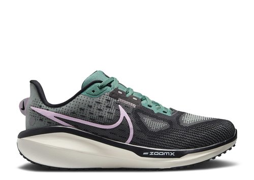 Nike Vomero 17 | Green | Size 11 - Bicoastal/Black/Sail/Pink Foam - FB8502-301