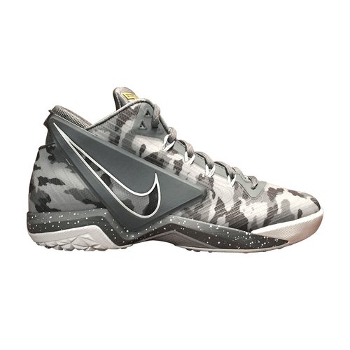 nike zoom field general