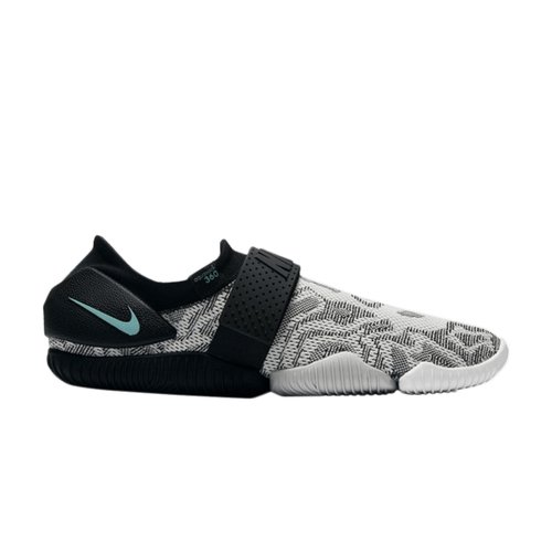 nikelab aqua sock