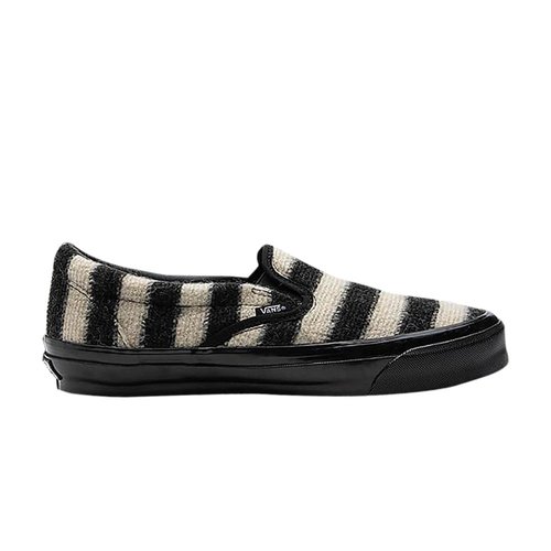 Vans Concepts x OG Classic Slip-On LX - Black/Marshmallow - VN0A45JK04H