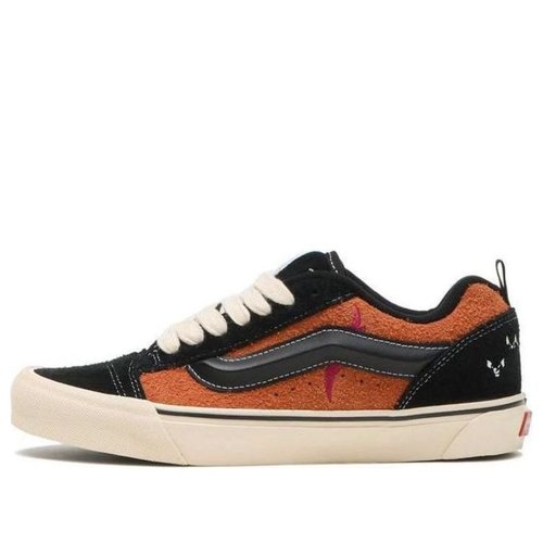 Vans Disney x Knu-Skool - Black/Brown - VN0009QCYS8