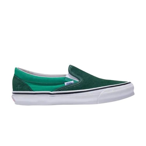 Noah x Vans OG Classic Slip-On LX - VN0A32QNGRN